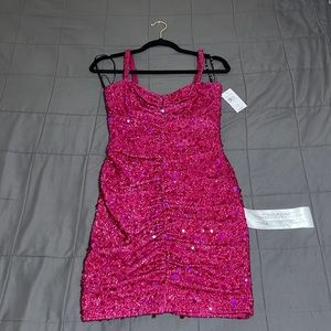 SHO Women's Champagne Sleeveless Sequined Lace Gown